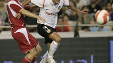 欧冠冠军杯，欧洲足球的巅峰圣殿，激情与荣耀的交响诗