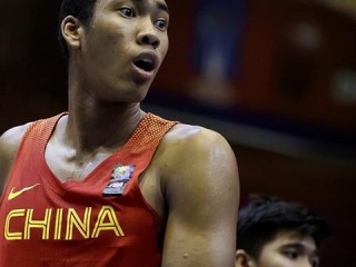 克拉克森是归化球员吗？解析NBA球星在菲律宾国家队的身份真相