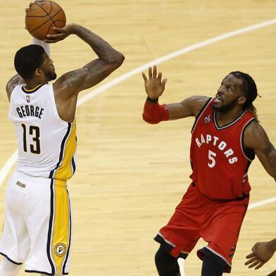 巅峰对决，最强NBA保罗·乔治与勒布朗·詹姆斯的传奇碰撞